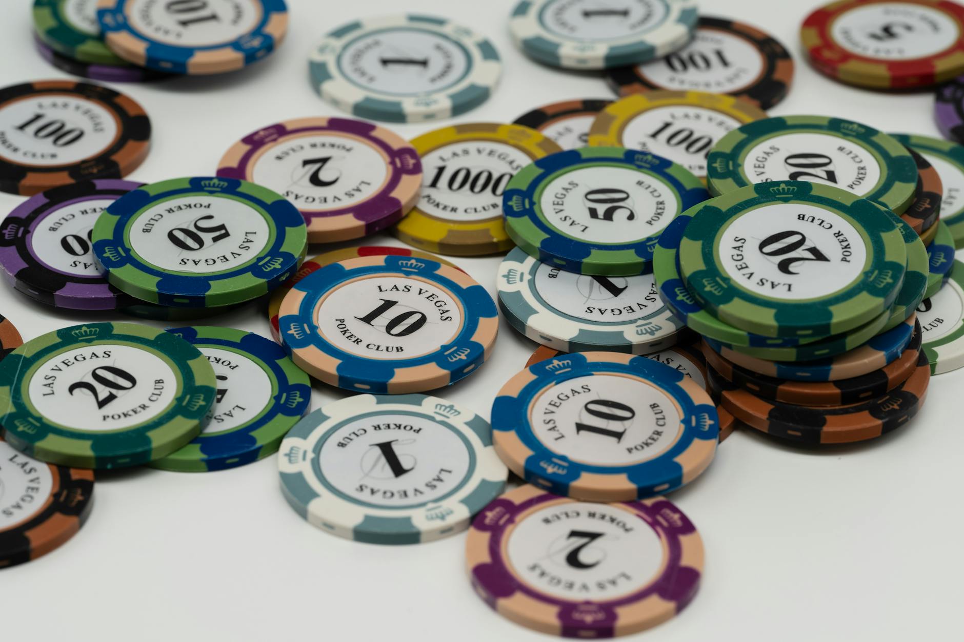 Jackpot hấp dẫn ở phần thưởng lớn, nhưng vẫn cần quản lý ngân sách và kỳ vọng hợp lý.